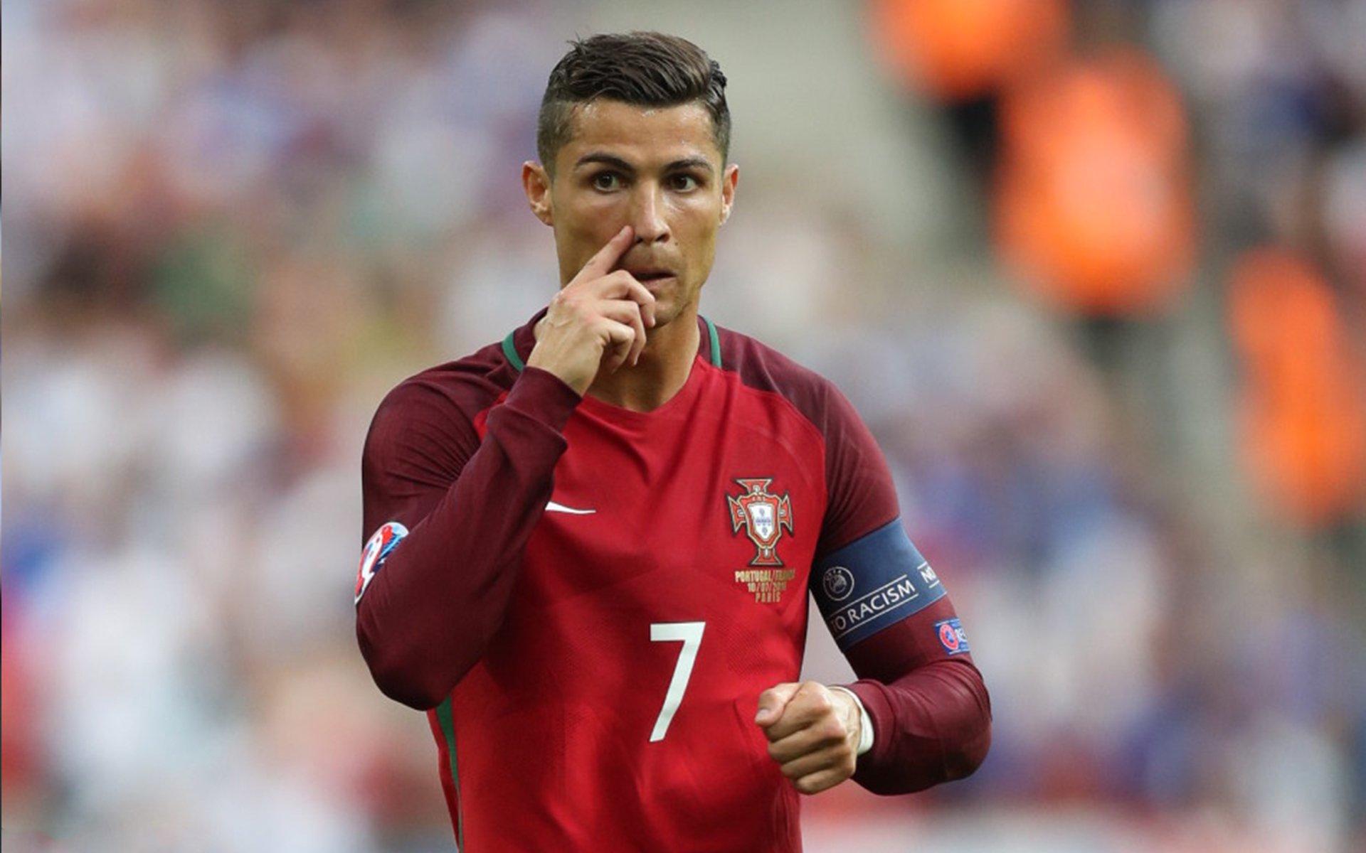 关键的多炸牌局！国际扑克冠军赛上演史诗级逆转